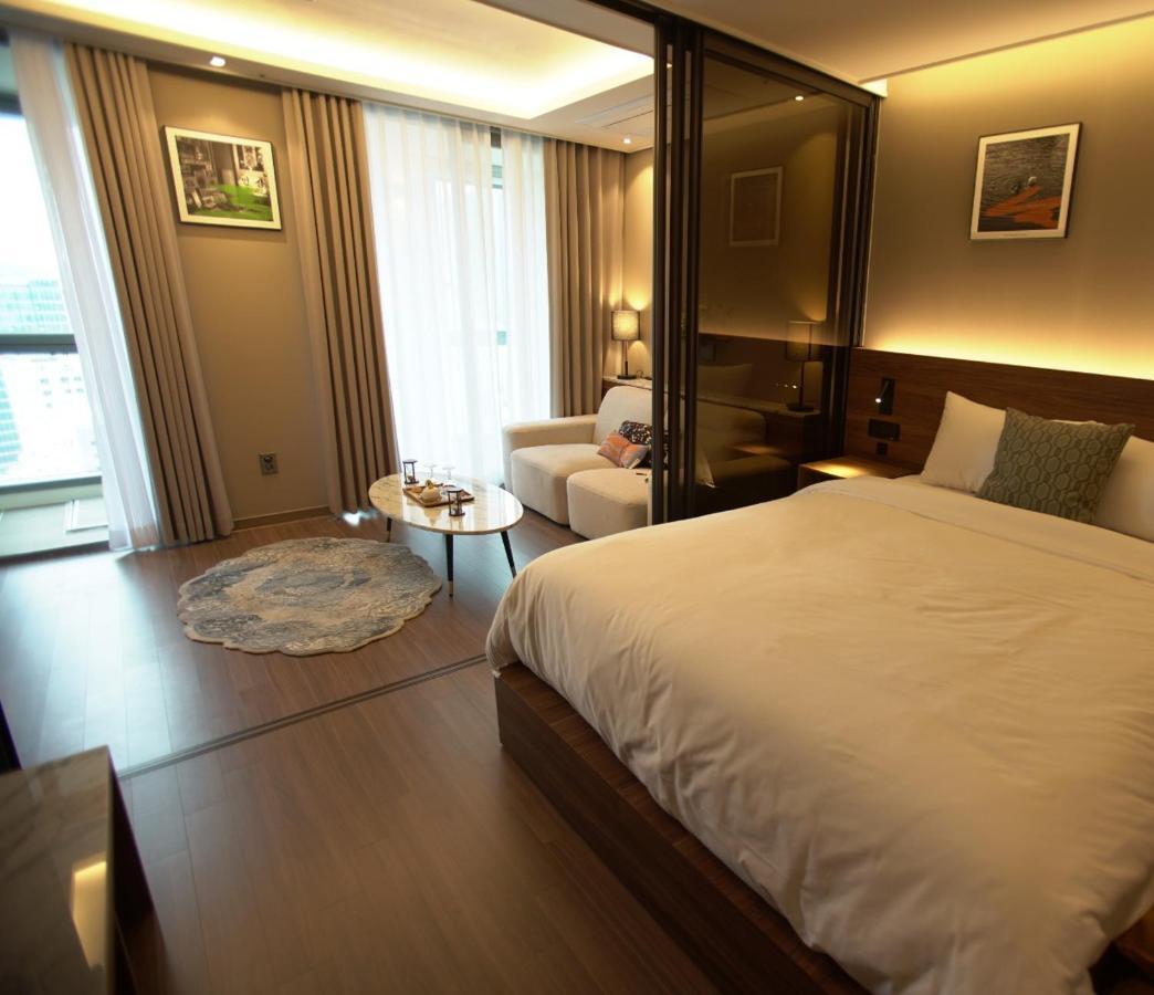 Sienna Ambassador Residence Пусан Экстерьер фото