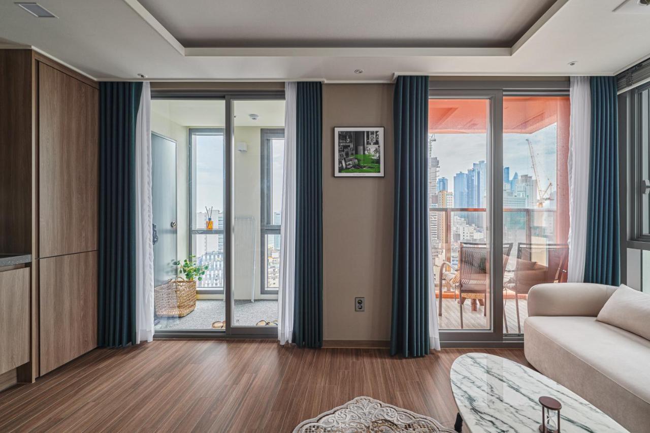 Sienna Ambassador Residence Пусан Экстерьер фото